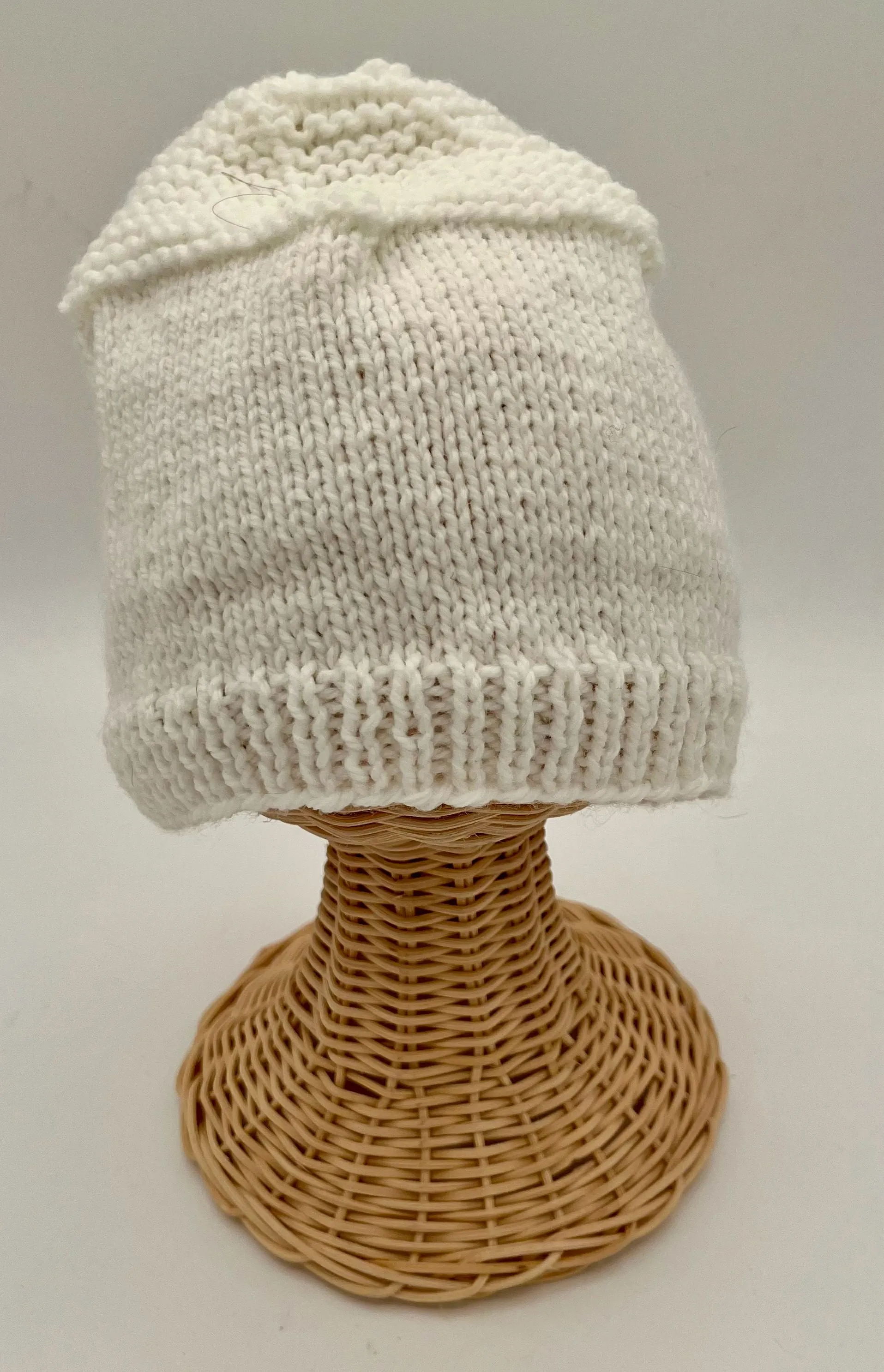 6-12 M White Acrylic Knit Beanie