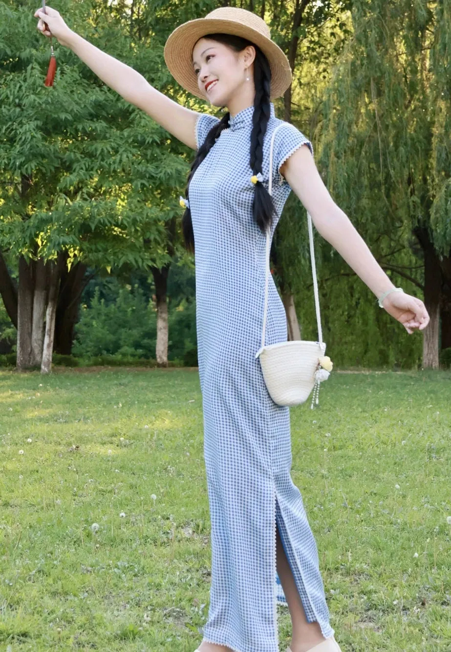 Bing Lan 冰蓝 Icy Blue 1930s Gingham & Lace Cap Sleeve Qipao