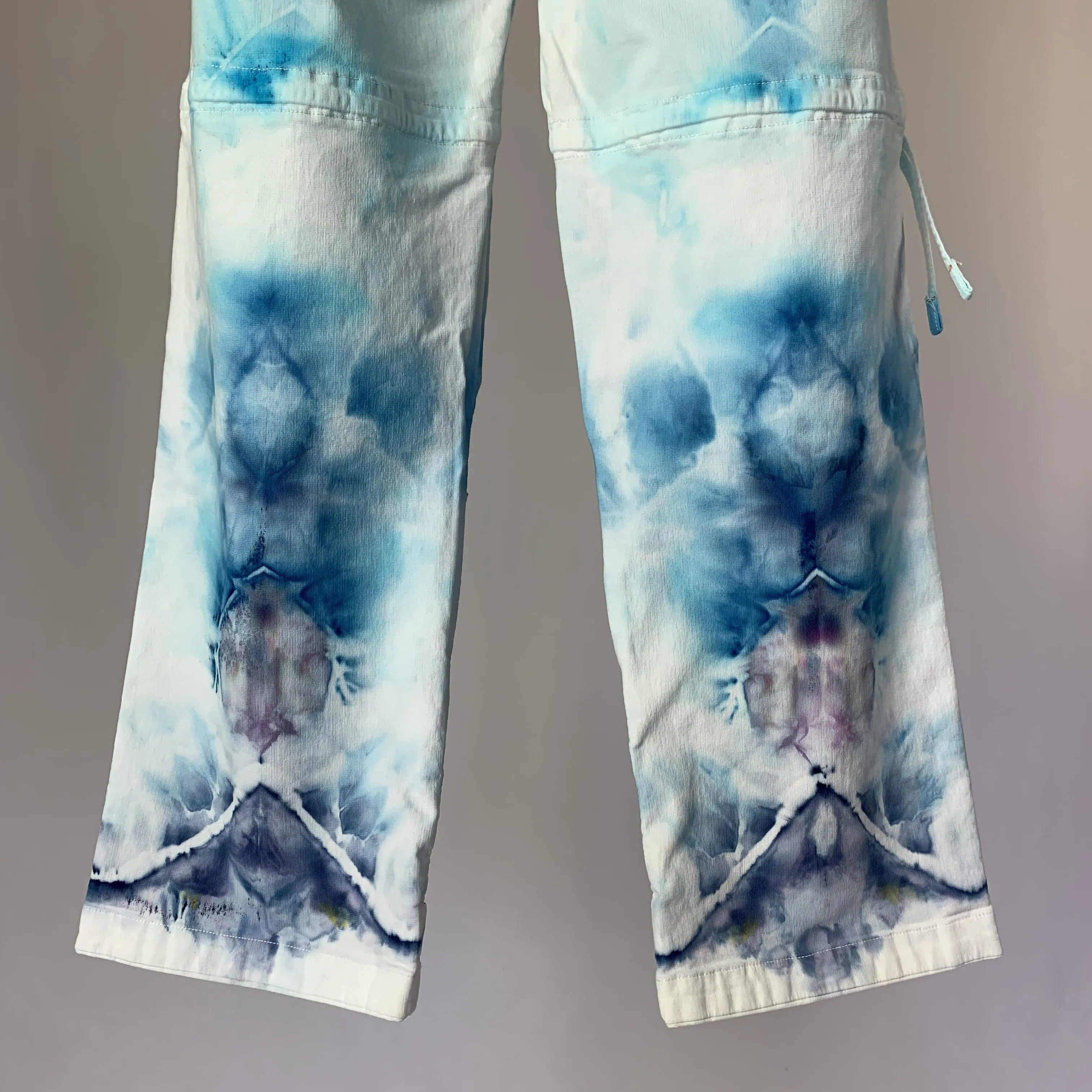 Blue and Purple Fractal Flow | French designer cargo pants | 33” waist