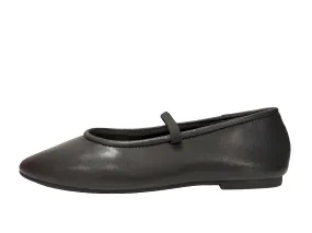 Boutaccelli  Black Elastic Slip On Taylor