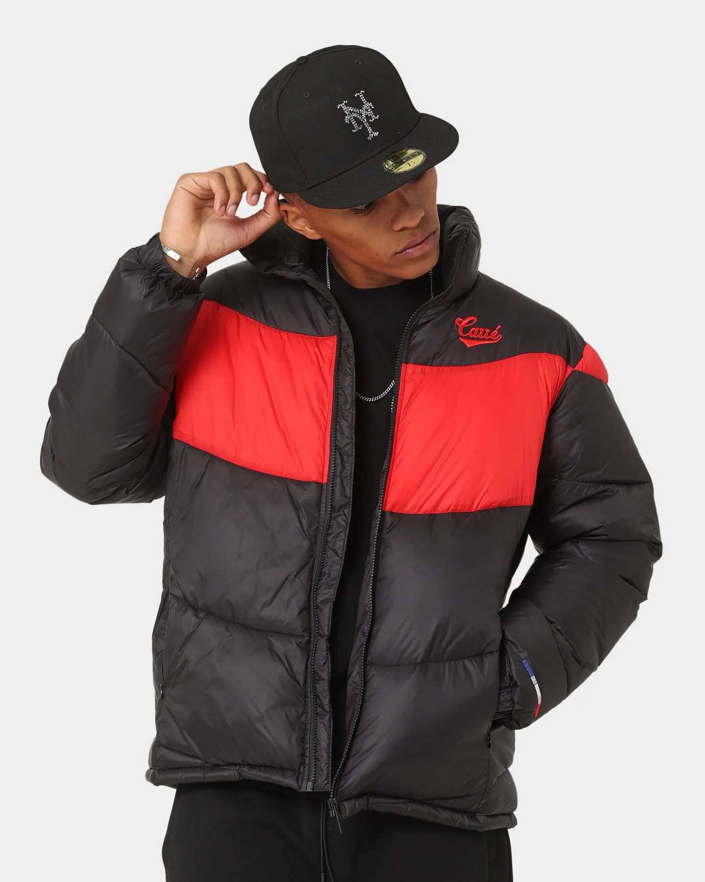 Carré Wave Puffer Jacket Black/Red