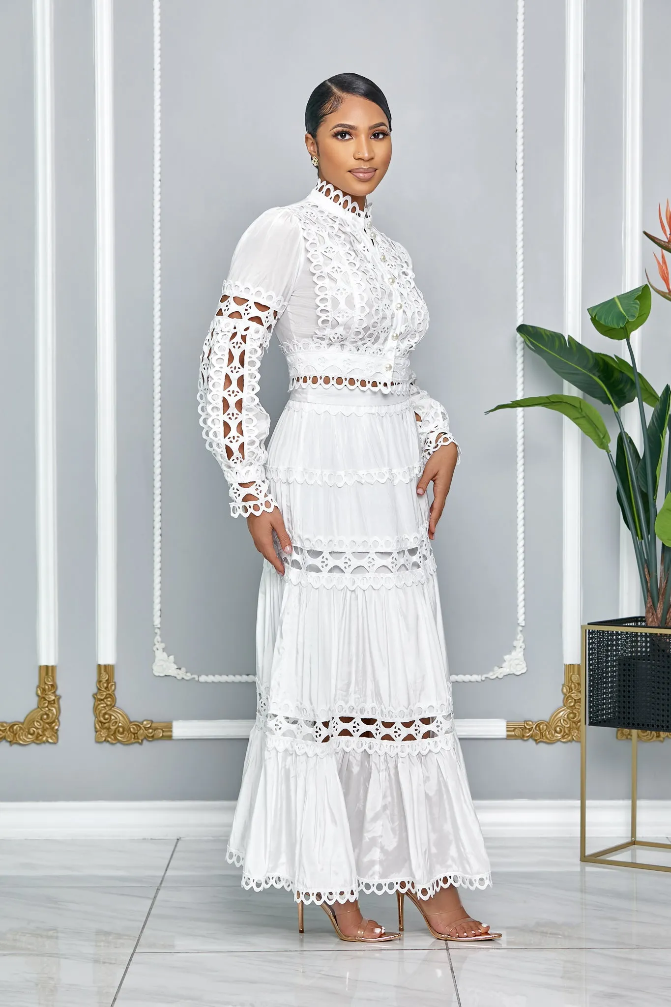 CROCHET CUTOUT DETAIL CROP TOP & MAXI SKIRT SET (WHITE)