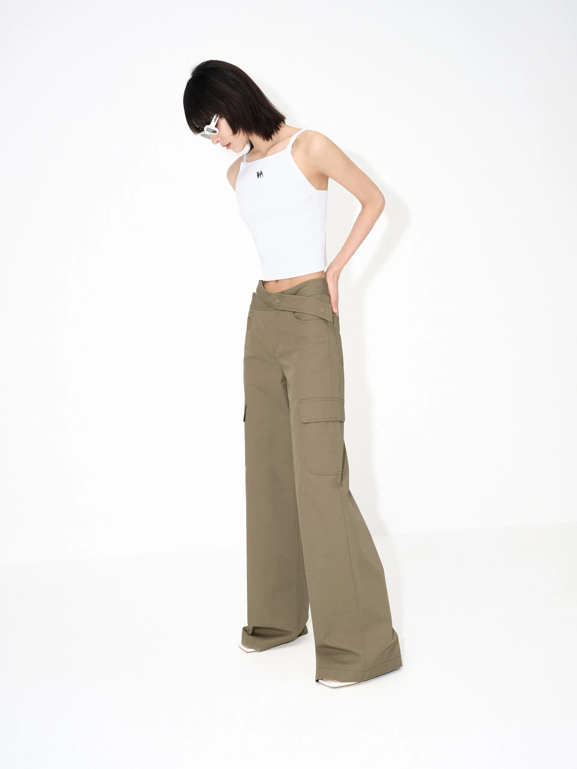 Crossover Waistband Cargo Pants