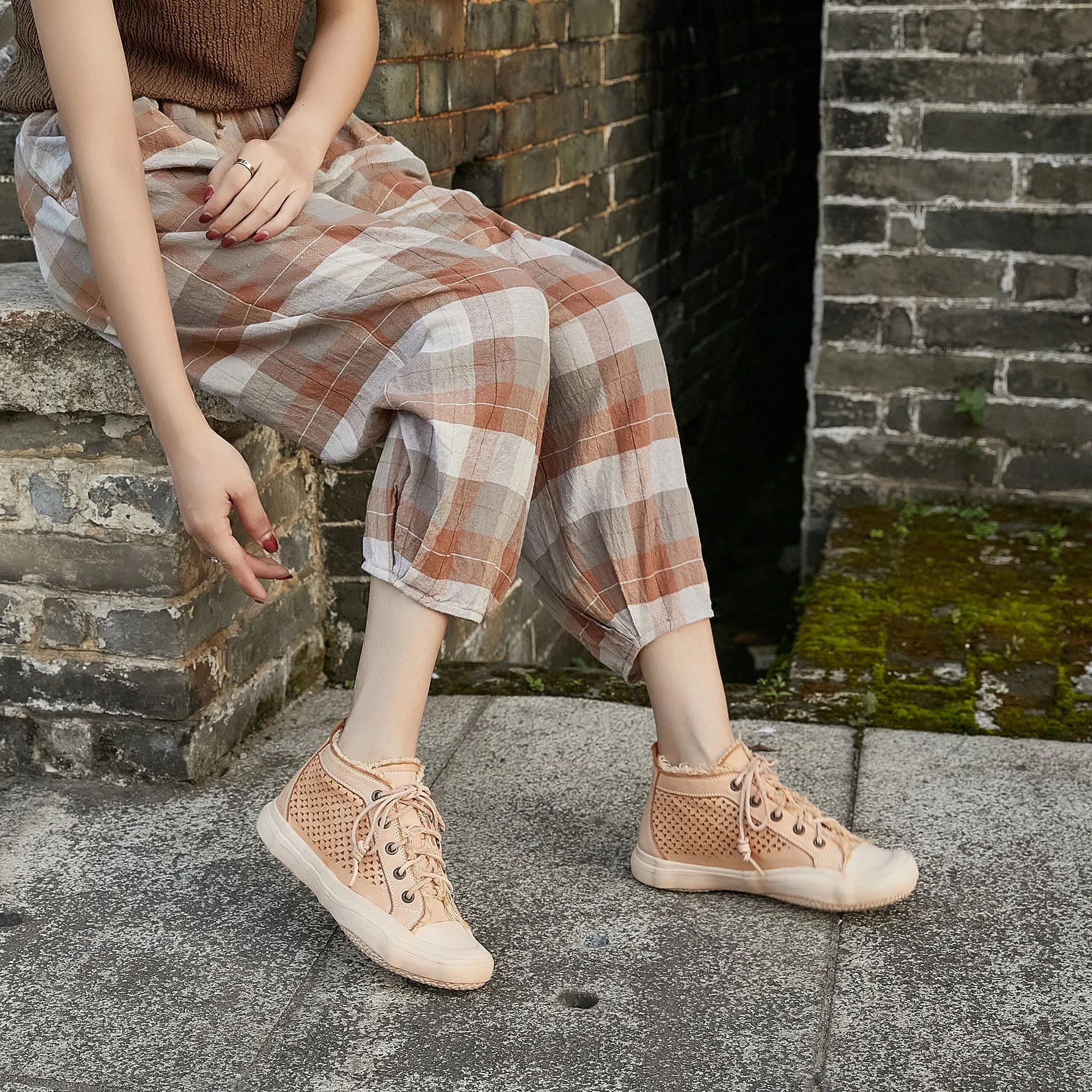 Leather Flatform High-top Perforated Sneakers for Women Fringed Detail in Apricot/Coffee