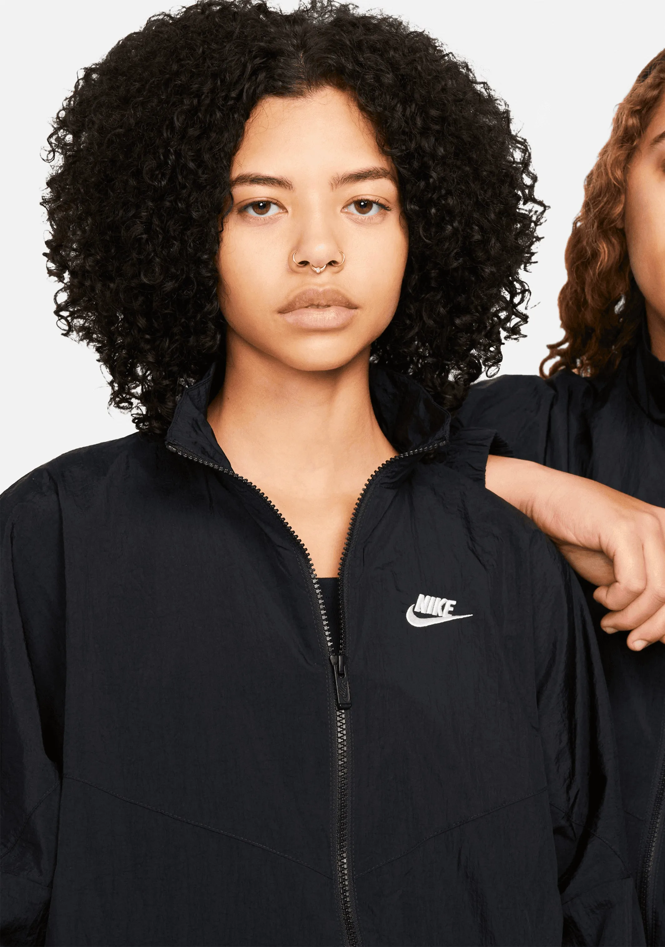 Nike Womens Sportswear Essential Windrunner <br> DM6185 010