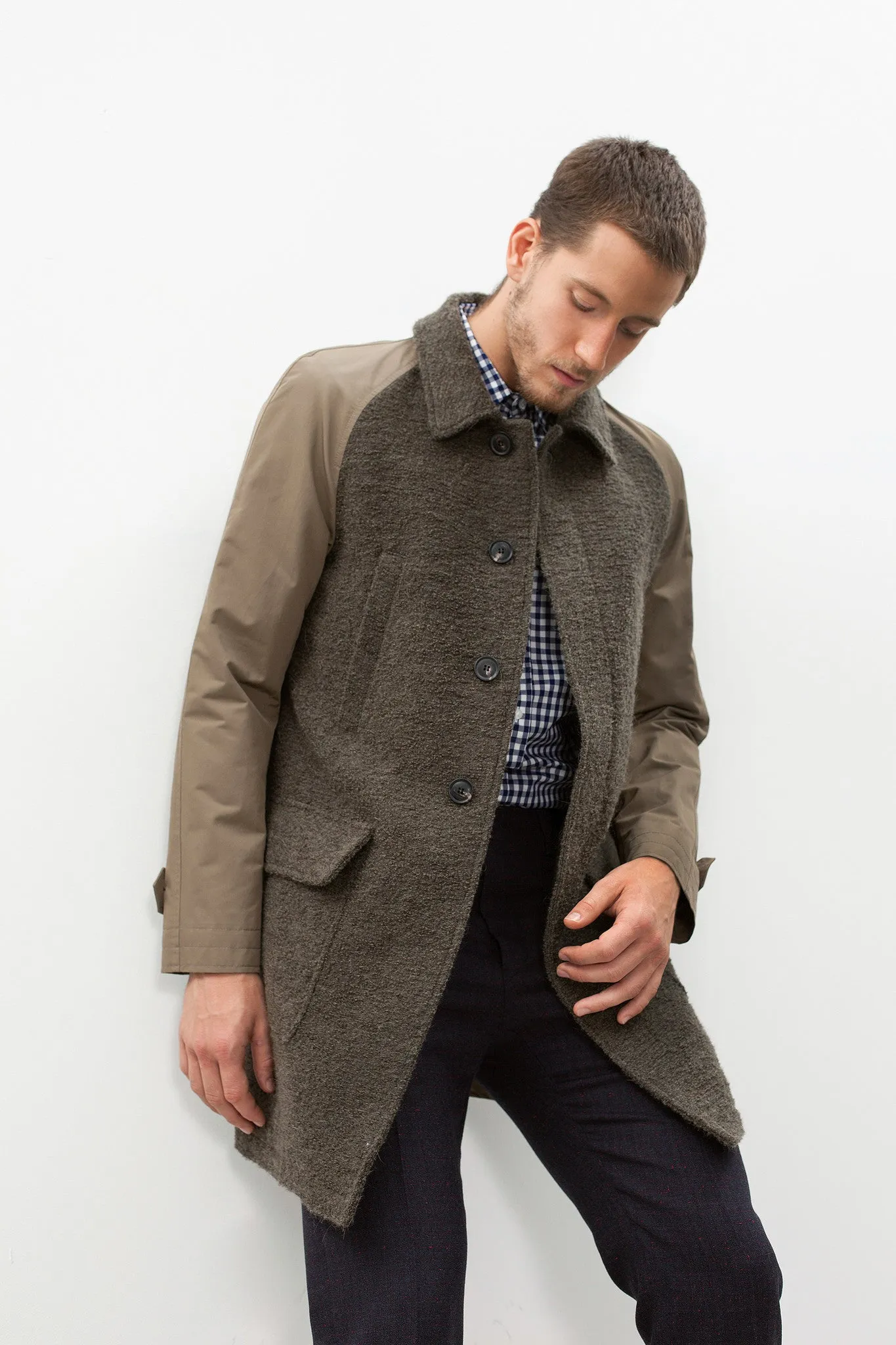 Raglan Maniche Coat in Olive