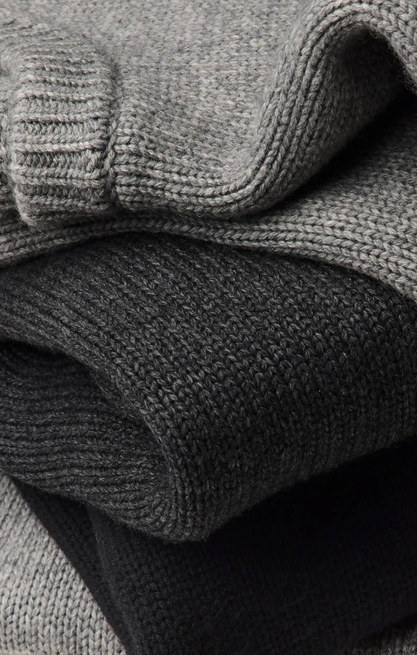 THE HEAVY KNIT - GREY