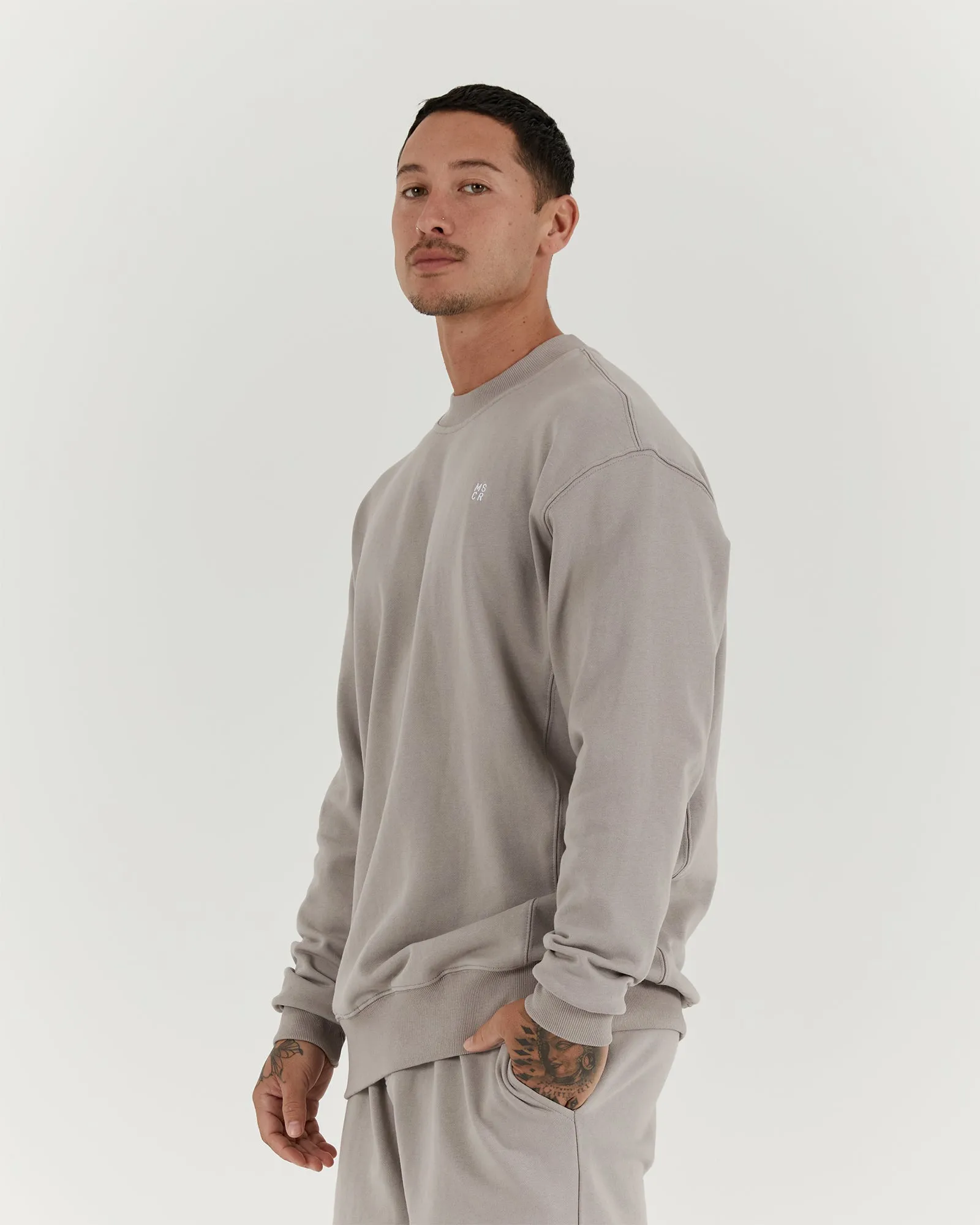 UNWIND CREW JUMPER - RHINO