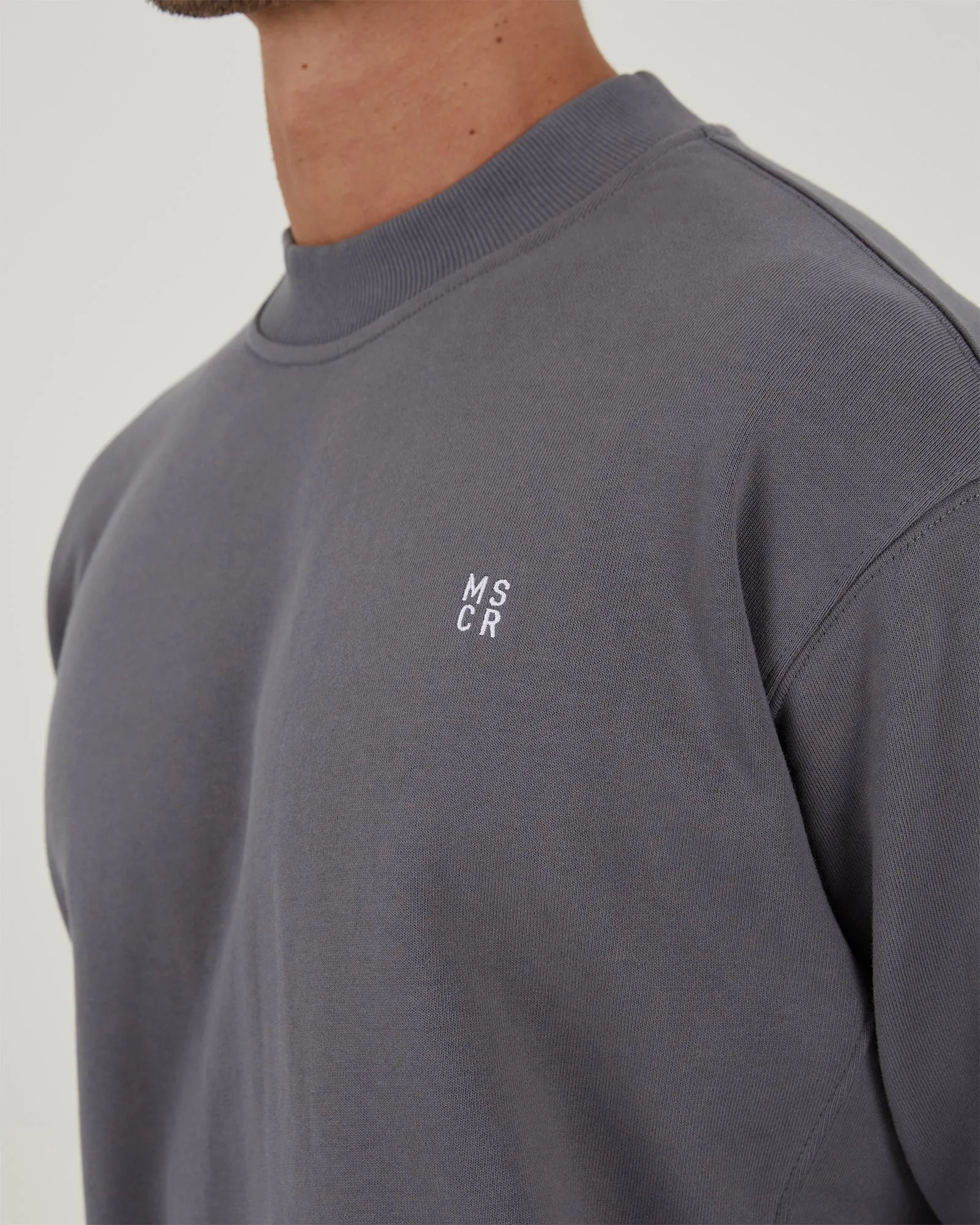 UNWIND CREW JUMPER - SHADOW