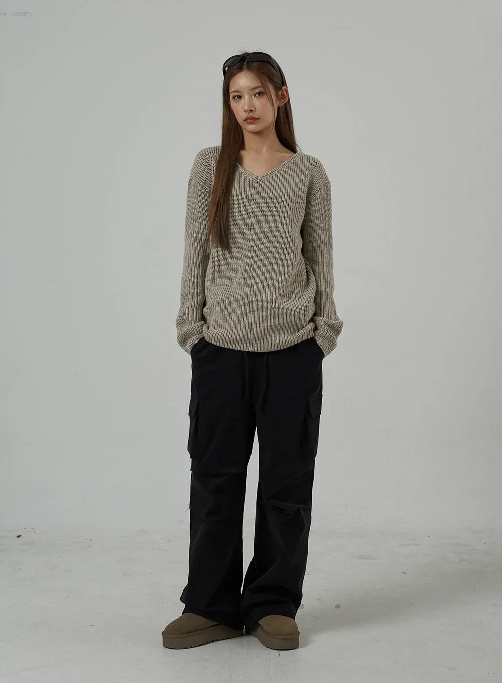 Wide V-Neck Sweater CJ309