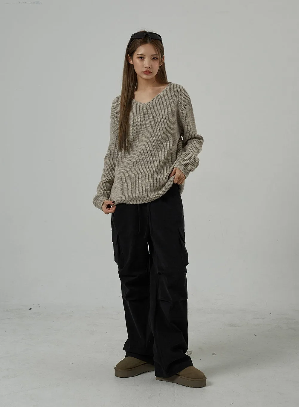 Wide V-Neck Sweater CJ309