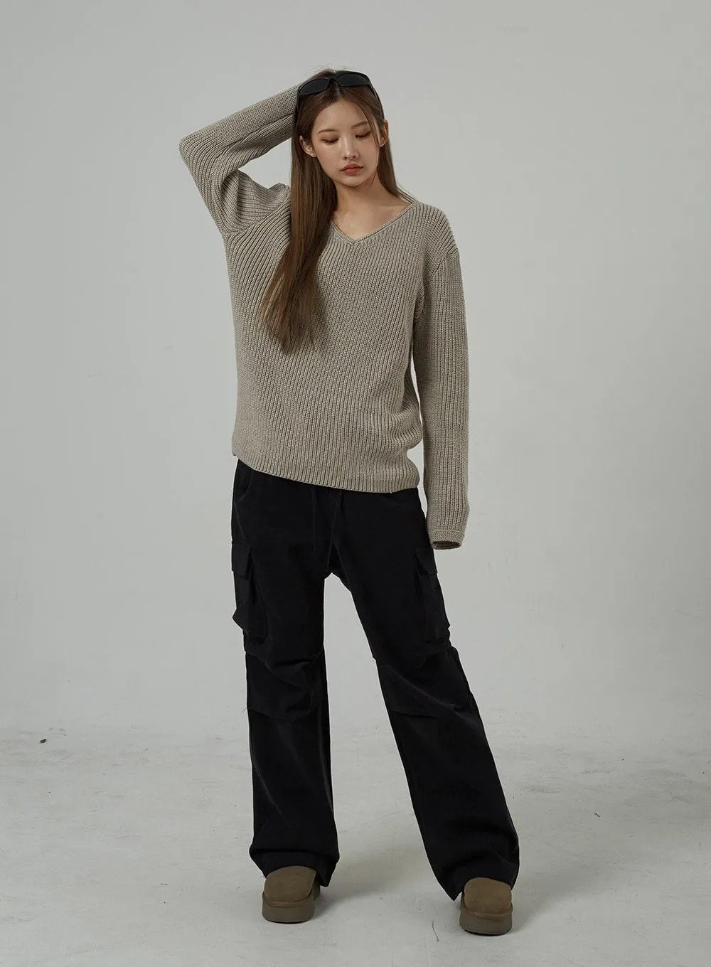 Wide V-Neck Sweater CJ309