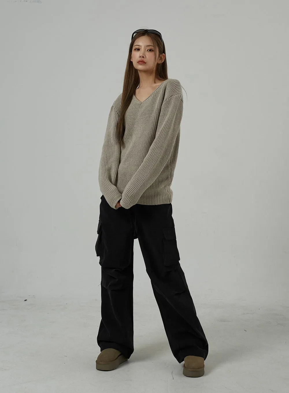 Wide V-Neck Sweater CJ309