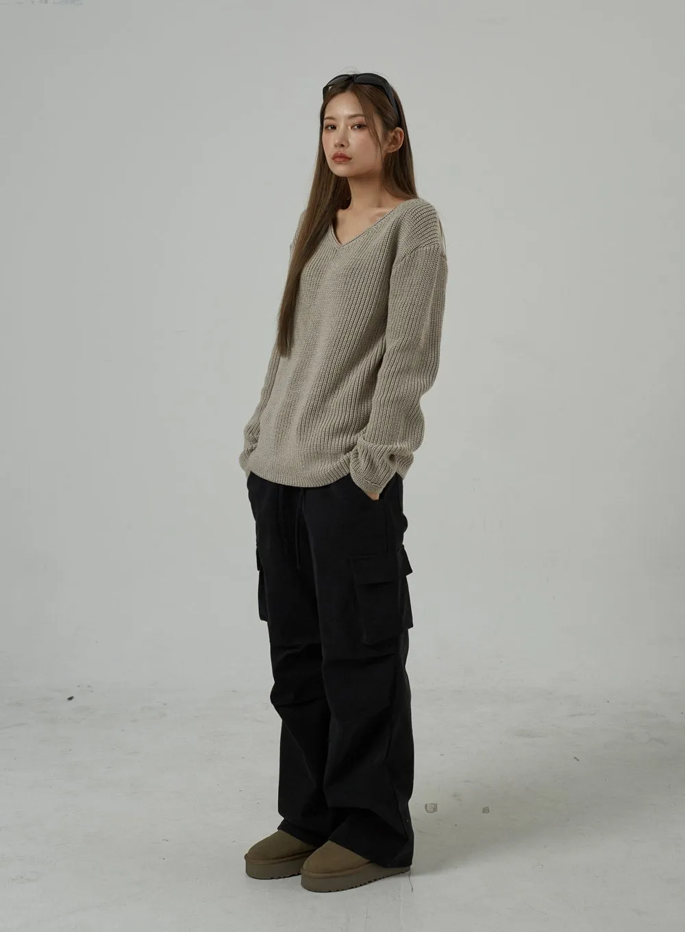 Wide V-Neck Sweater CJ309